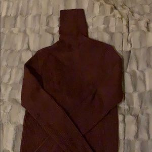 🍇 Zara Ribbed Turtleneck 🍇